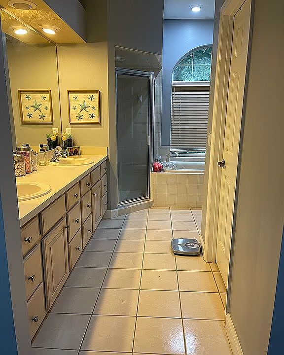 2nd image of 3135 N Barton Creek Cir