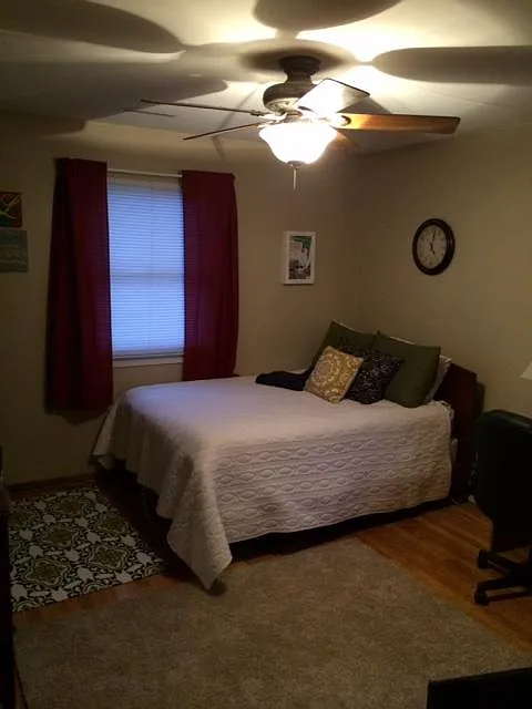 7 bed, $4,900 — Photo 4
