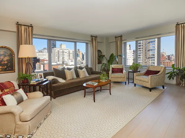 200 East 62nd Street image 1 of 16