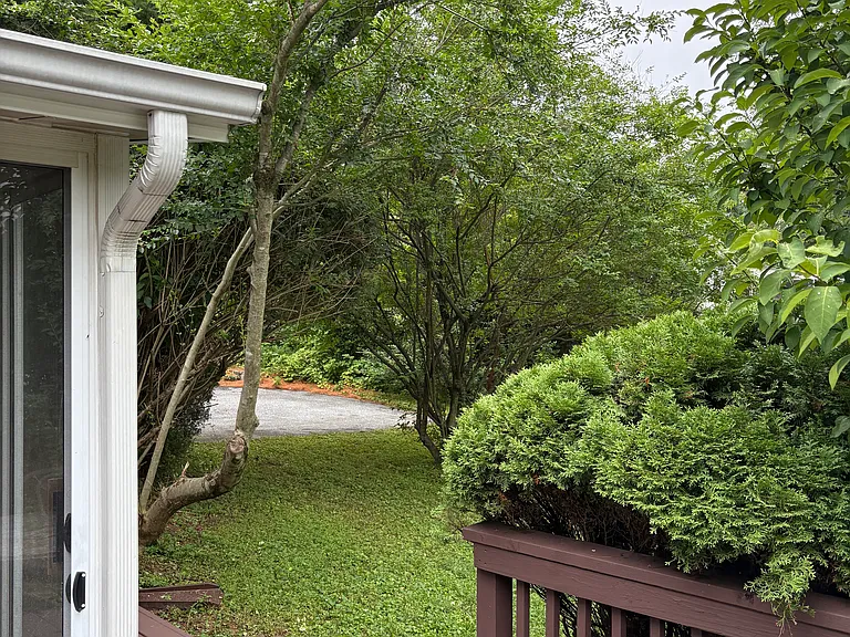 11322 Old Hopkins Rd — Photo 28