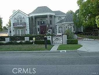 339 W Lemon Ave