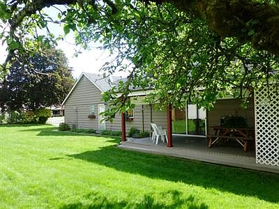 5th image of 3006 Riverlea Ct SE