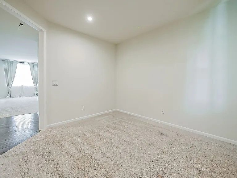 1582 Beachwood Dr — Photo 6