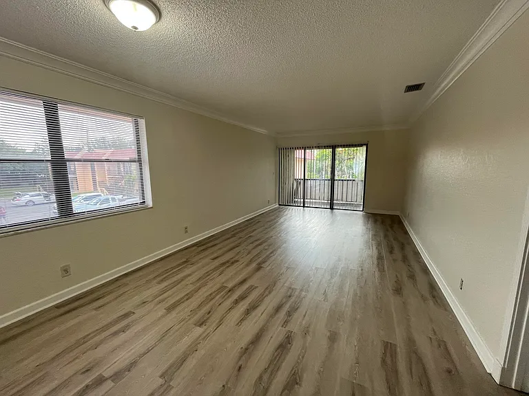 5975 Forest Hill Blvd #201 — Photo 8