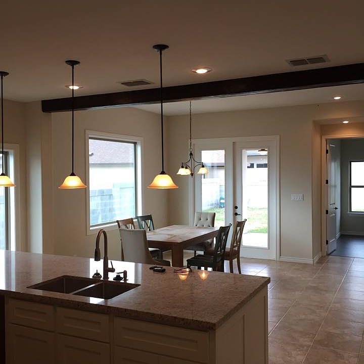2nd image of 204 Areca Dr
