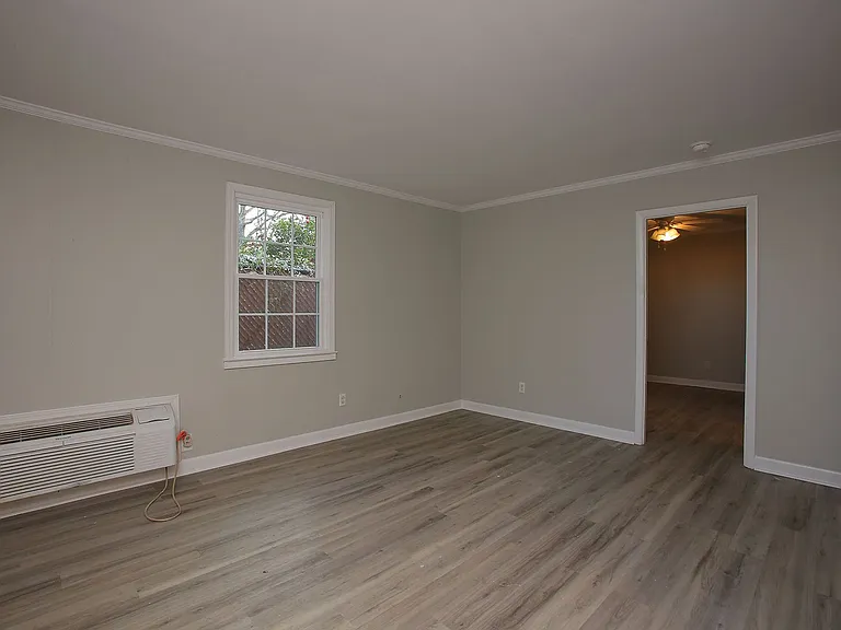 7251 Patricia Dr — Photo 6