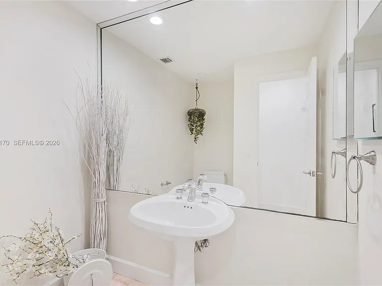 9717 SW 111th Ter — Photo 21