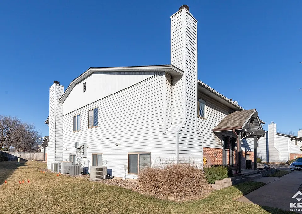 7011 W Sheriac Cir #303