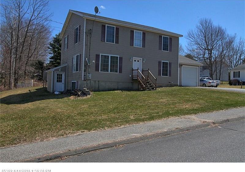 2nd image of 17 Saint Patrick Ave