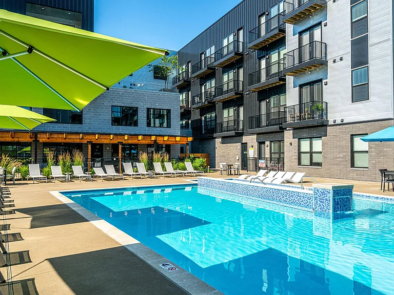 Quinn Apartments — Photo 34