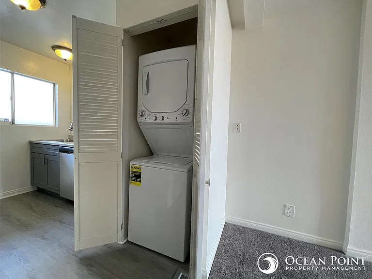 267 S Ventura Rd #287 — Photo 9