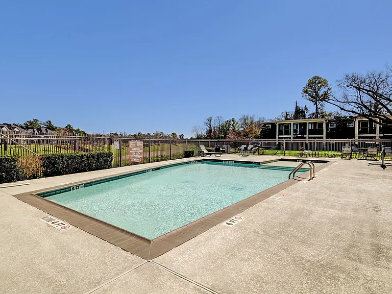 Timbergrove — Photo 39