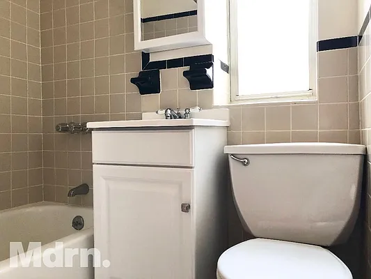 Rented by Mdrn Residential | media 4