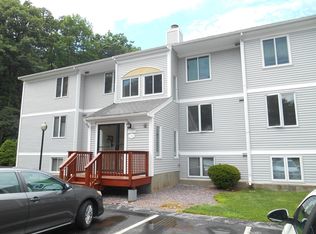330 Sunderland Rd UNIT 3, Worcester, MA 01604