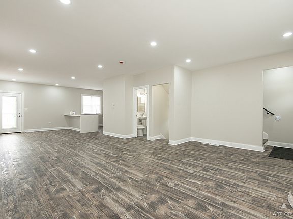 4th image of 8017 S Kostner Ave