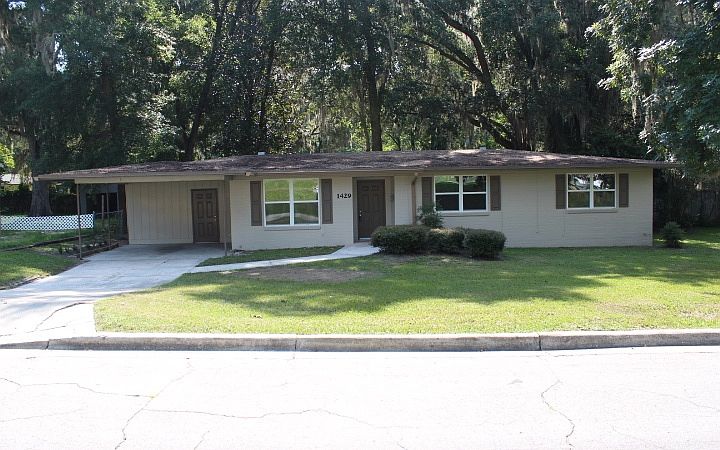 1st image of 1429 SE Loquat Way