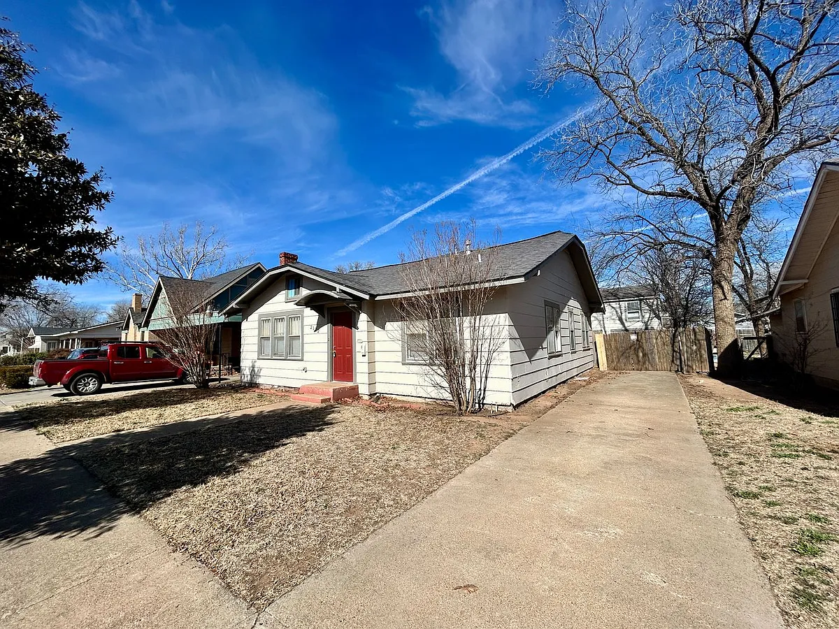 Building Photo - 2122 16th St