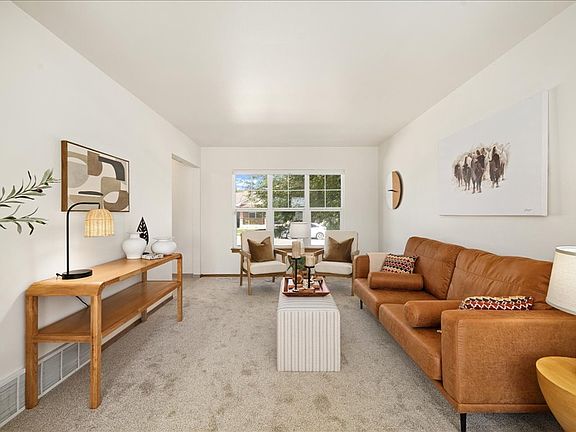 3rd image of 1610 Province Ln
