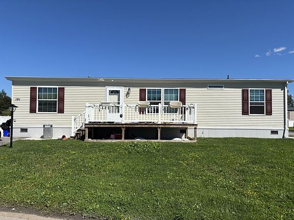 5th image of 191 Ash St #191