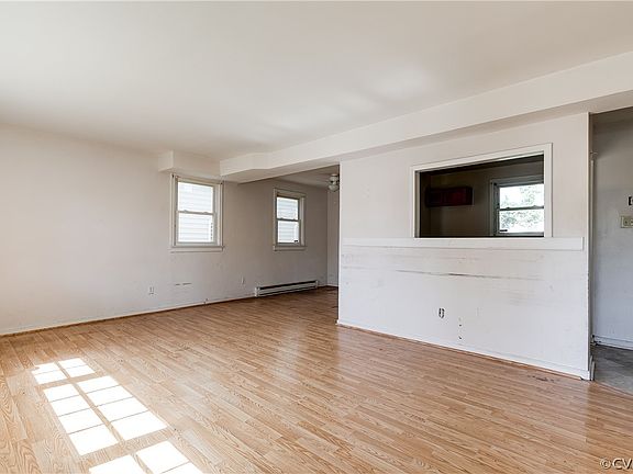 3rd image of 3118 Groveland Ave