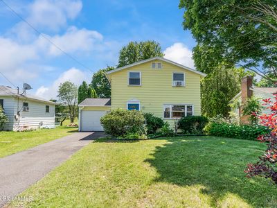 35 Magee Drive, Glenmont, NY, 12077