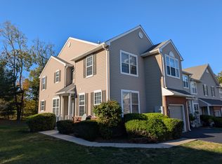 427 Nottingham Ln, Collegeville, PA 19426