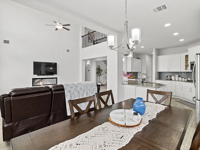 20512 Christie Marie Ln — Photo 20