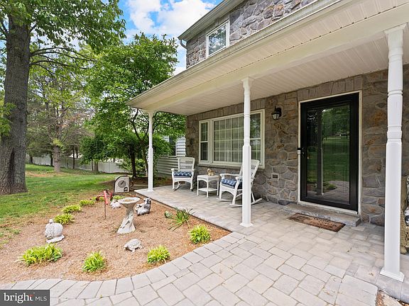 4th image of 41 Dogwood Ln