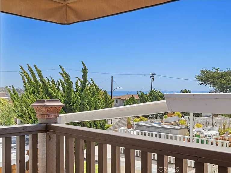 215 Monterey Dr — Photo 16