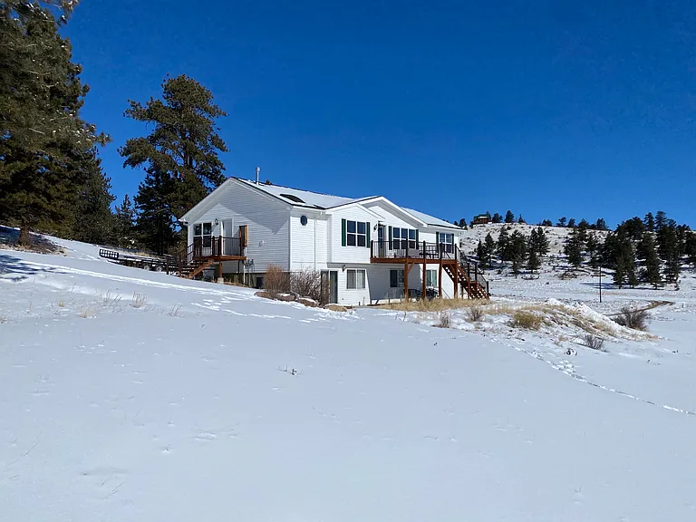 842 Sombrero Rd — Photo 2