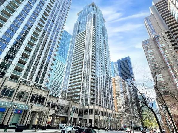 761 Bay St #3101, Toronto, ON M5G 2R2