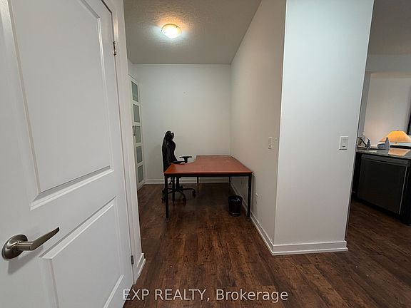 3rd image of 81 Robinson St #601