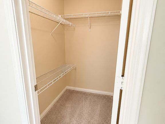 4th image of 45 Sycamore Ave APT 1621