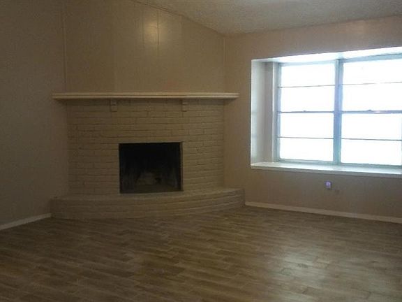 5th image of 11518 Ensbrook Dr
