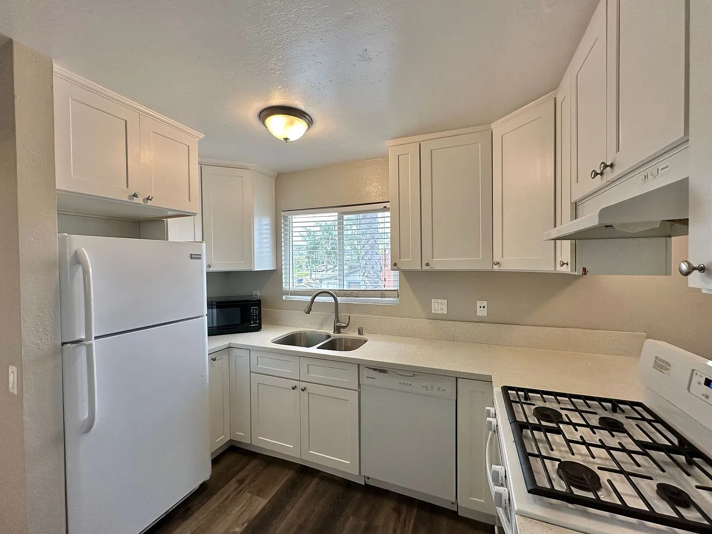 Polley Drive Apartments — Photo 2