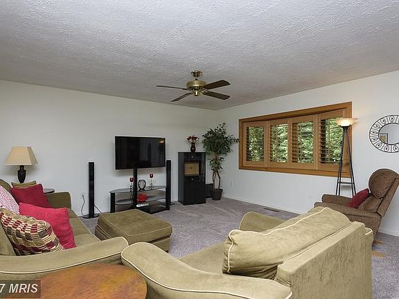 2nd image of 208 Dorchester Rd