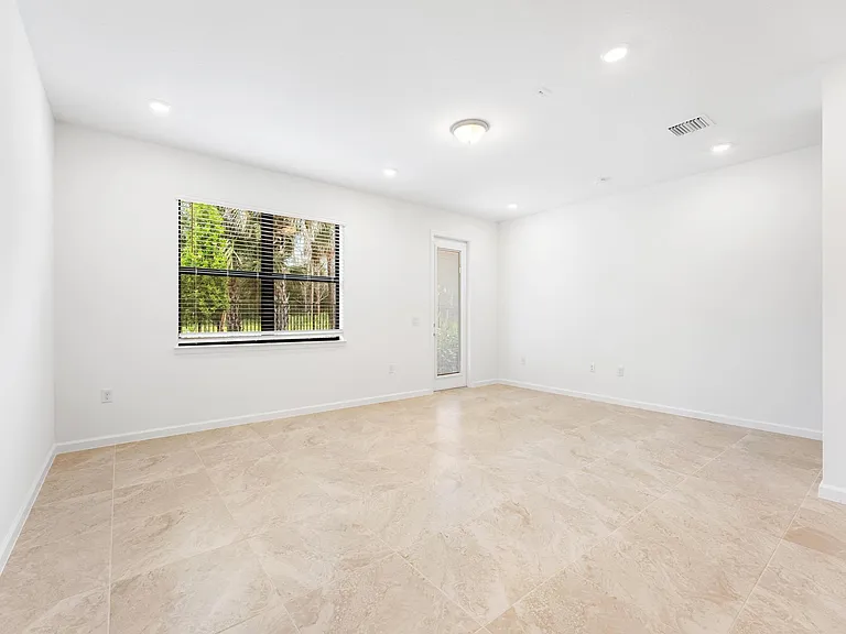 4333 Efendi Dr — Photo 17