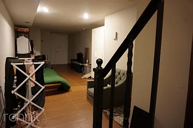 Rented by Rennit Inc.