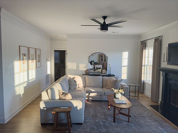 4th image of 8234 Equinox Ln