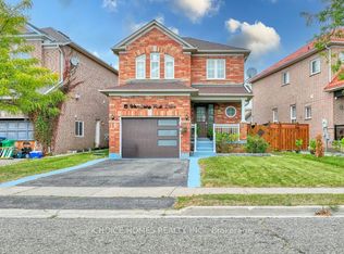 15 Wandering Trail Dr, Brampton, ON L7A1T9