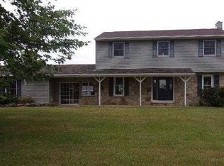 20 Park Ln, Mooers, NY 12958