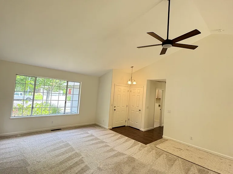 131 William Cir — Photo 13