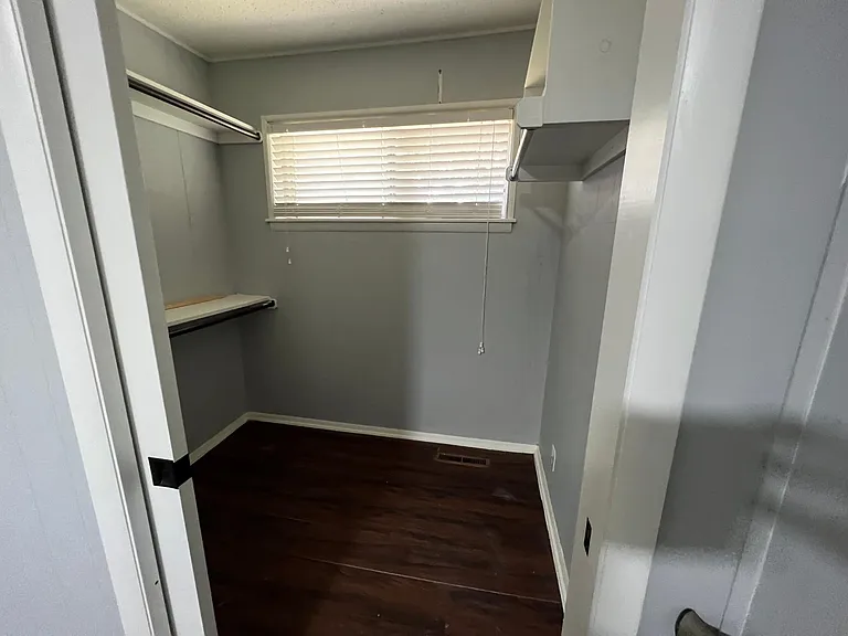 1322 Garfield Ave — Photo 6