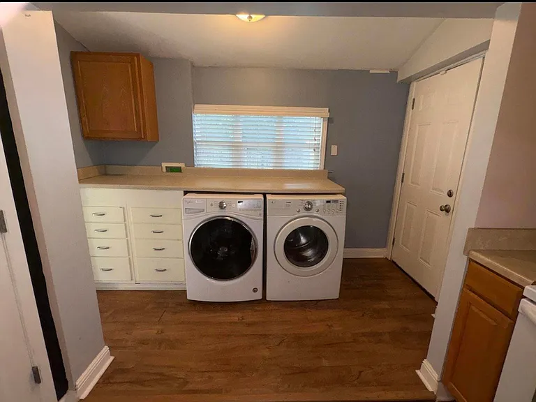 1043 Crescent Ave — Photo 5