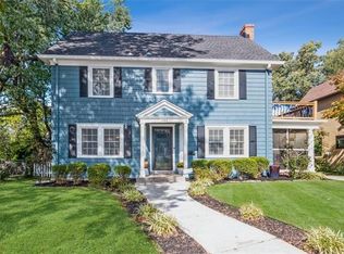 444 W Dartmouth Rd, Kansas City, MO 64113