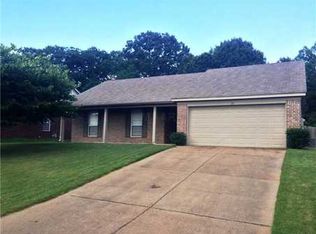 55 Pine Ridge Ln, Oakland, TN 38060