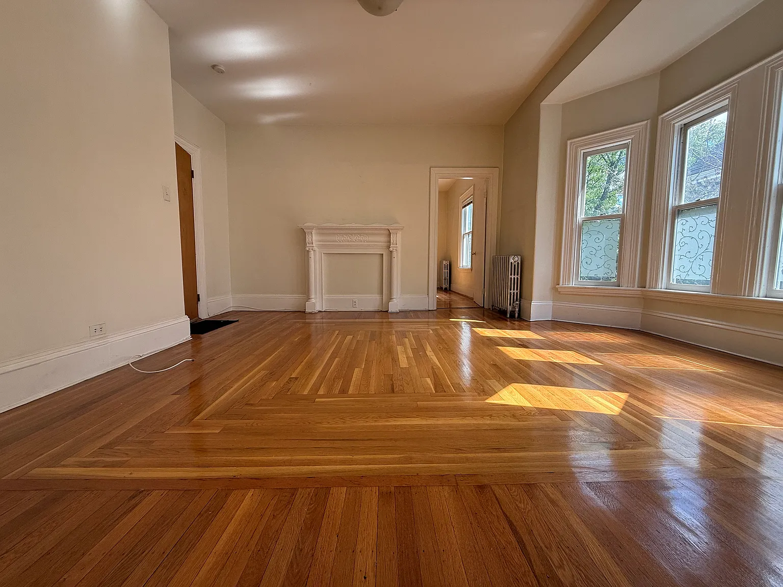 2 bed, 1195 sqft, $3,200 — Photo 4