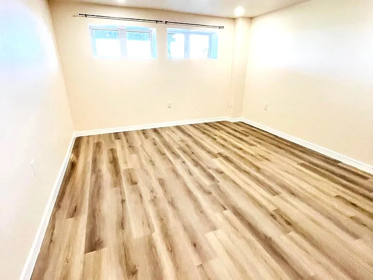 108 McWatters St — Photo 3