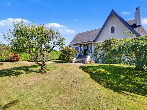952 Grand Blvd, North Vancouver, BC V7L 3W8