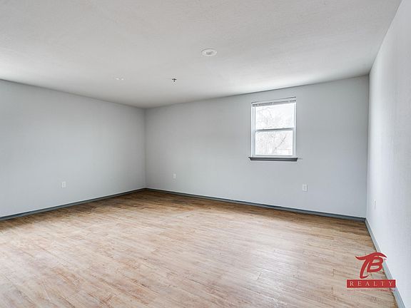 3rd image of 3744 NW 23rd St APT 101